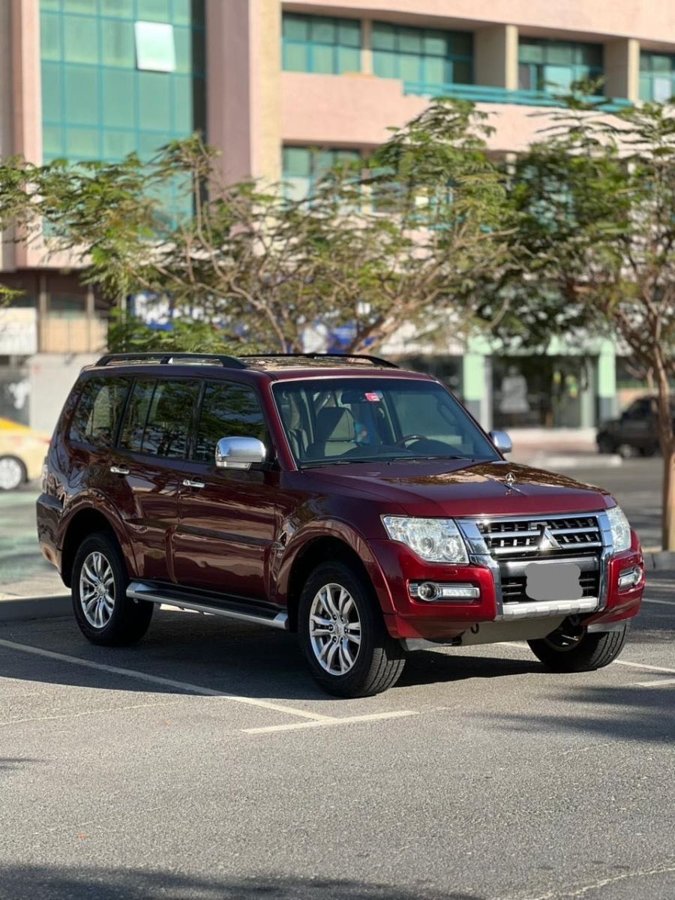 2017 MITSUBISHI PAJERO